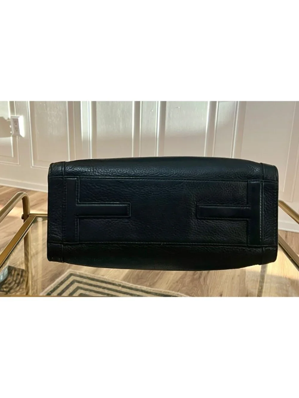TORY BURCH AUTHENTIC BLACK AND WHITE JESSICA HANDBAG